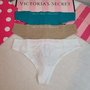 Victoria's Secret 3pk Seamless Stretch Nylon Thong Panties Size XS